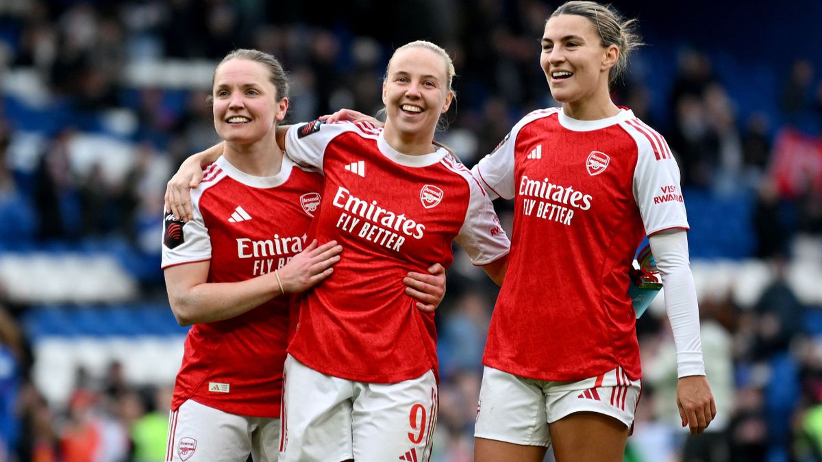 Mead Inspires Arsenal to Crucial Victory